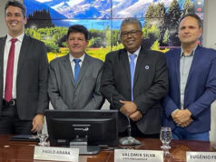 NOVA MESA DIRETORA DA CÂMARA MUNICIPAL DE UNAÍ TOMA POSSE EM CLIMA DE UNIÃO E RENOVAÇÃO PARA 2024