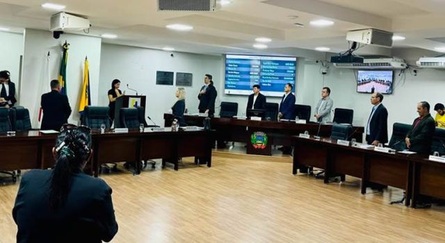 PRIMEIRA REUNIÃO ORDINÁRIA DA CÂMARA DE UNAÍ MG: VETOS E NOVIDADES MARCAM O ENCONTRO