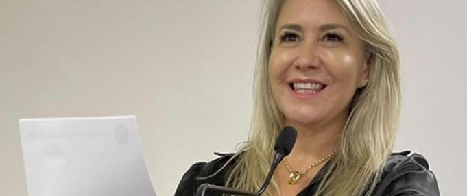 Andréa Machado Absolvida de Acusação de Improbidade Administrativa: Novidades na Política de Unaí
