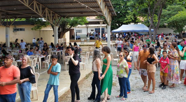 🌟 Cobertura do 13º Almoço à Mineira pela AMEC: Solidariedade em Destaque! 🌟