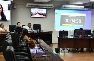 COMISSÃO DE ÉTICA DA CÂMARA MUNICIPAL DE UNAÍ REALIZA REUNIÃO PARA OUVIR VEREADORA NAIR DAYANA