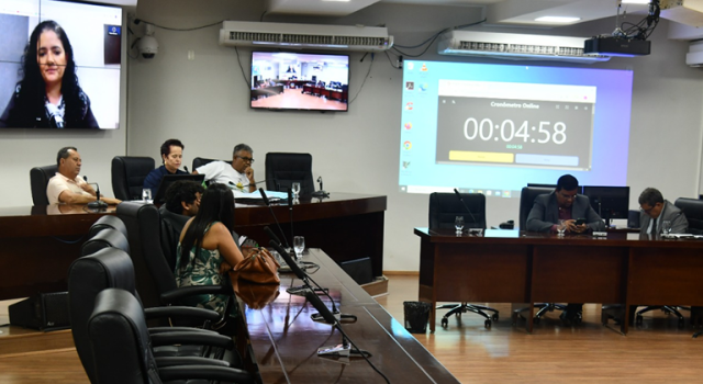 COMISSÃO DE ÉTICA DA CÂMARA MUNICIPAL DE UNAÍ REALIZA REUNIÃO PARA OUVIR VEREADORA NAIR DAYANA