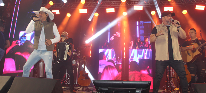 FESTA DO INHUMAS ATRAI MULTIDÕES EM SEU PRIMEIRO FINAL DE SEMANA