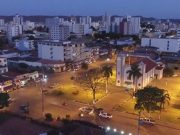 Quem você gostaria de ver no aniversário de Unaí 2025? 🎤🎉