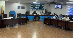 CÂMARA MUNICIPAL DE UNAÍ REJEITA CASSAÇÃO DA VEREADORA NAIR DAYANA EM VOTAÇÃO ACIRRADA