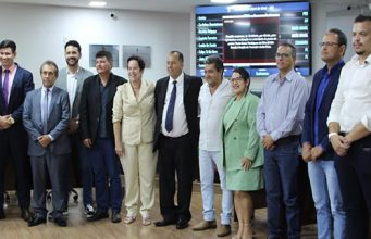 PAULO CÉSAR TOMA POSSE COMO VEREADOR NA CÂMARA MUNICIPAL DE UNAÍ