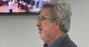 CÂMARA MUNICIPAL DE UNAÍ REALIZA REUNIÃO SOLENE PARA ELEIÇÃO E POSSE DO VEREADOR-CORREGEDOR