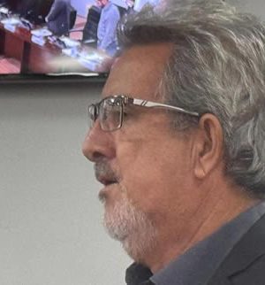 CÂMARA MUNICIPAL DE UNAÍ REALIZA REUNIÃO SOLENE PARA ELEIÇÃO E POSSE DO VEREADOR-CORREGEDOR