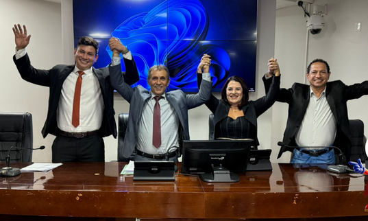 MENTE FECHADA E BOCA ABERTA — ASSIM PODEMOS TRANSCREVER A ELEIÇÃO DA CÂMARA DE UNAÍ